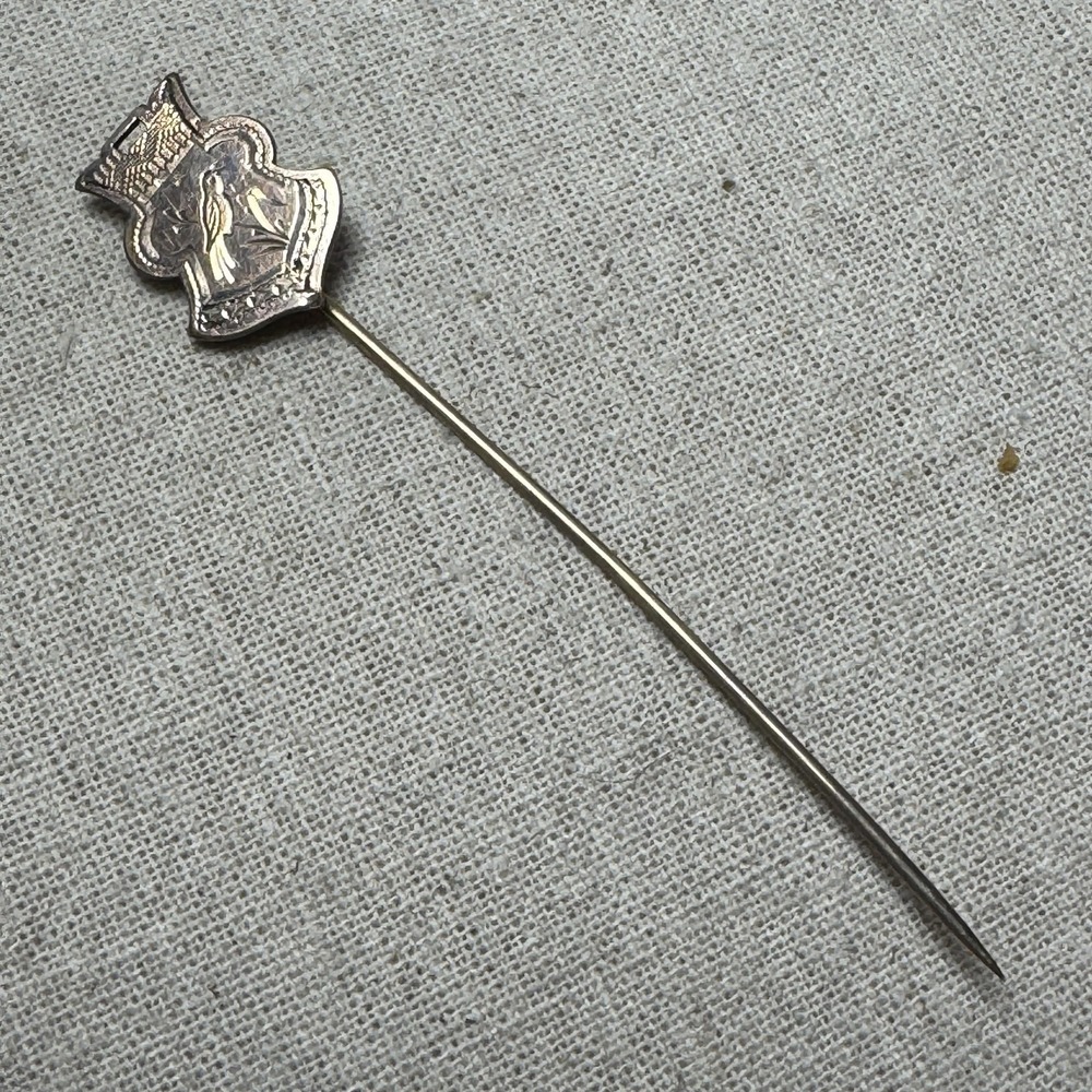 Victorian Bird Shield Engraved Hat Pin Gold Tone Crest Motif - Picture 2 of 4